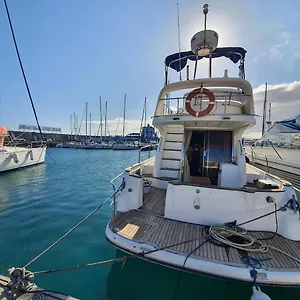 En Contact Avec La Botel